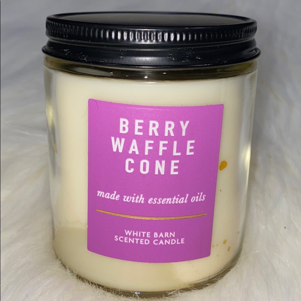 White Barn Berry Waffle Cone Candle